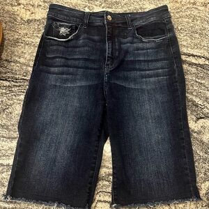 KanCan Signature Estilo Bermuda Shorts - Size 30